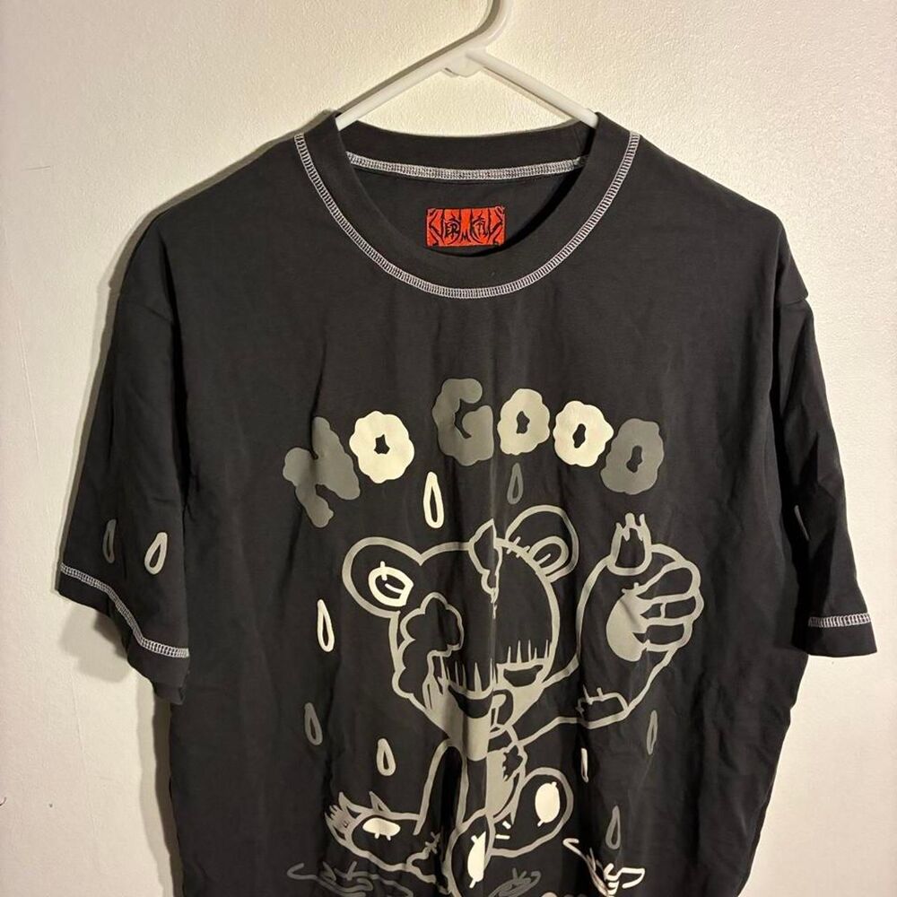 Unbranded Men's Grey and Black T-shirt